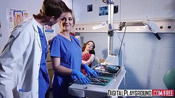 play Medico che introduce il suo cazzo in un bellissimo paziente