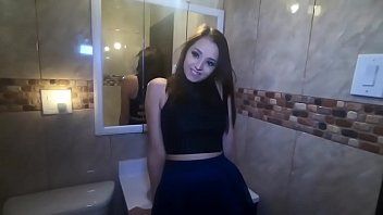 play Colagem com todas as mulheres russas que fazem vídeo chat