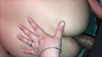 Termina en su garganta después del sexo
