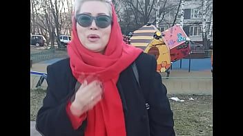 play تقوم الشقراء الساخنة والساخنة بعمل xxx عن طريق الفم كما نادرًا ما تراه